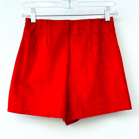 NWT! ZARA Faux Suede Asymmetrical Ruffle Skort Shorts Mini Skirt in RED Size XS - Picture 5 of 16